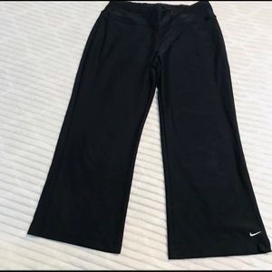 Nike Black Cropped Yoga Pants Joggers Track SMALL